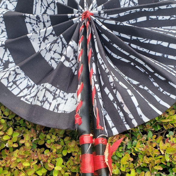 African Ankara Print Folding Fan . Made With Leather Handles - Picture 3 of 3